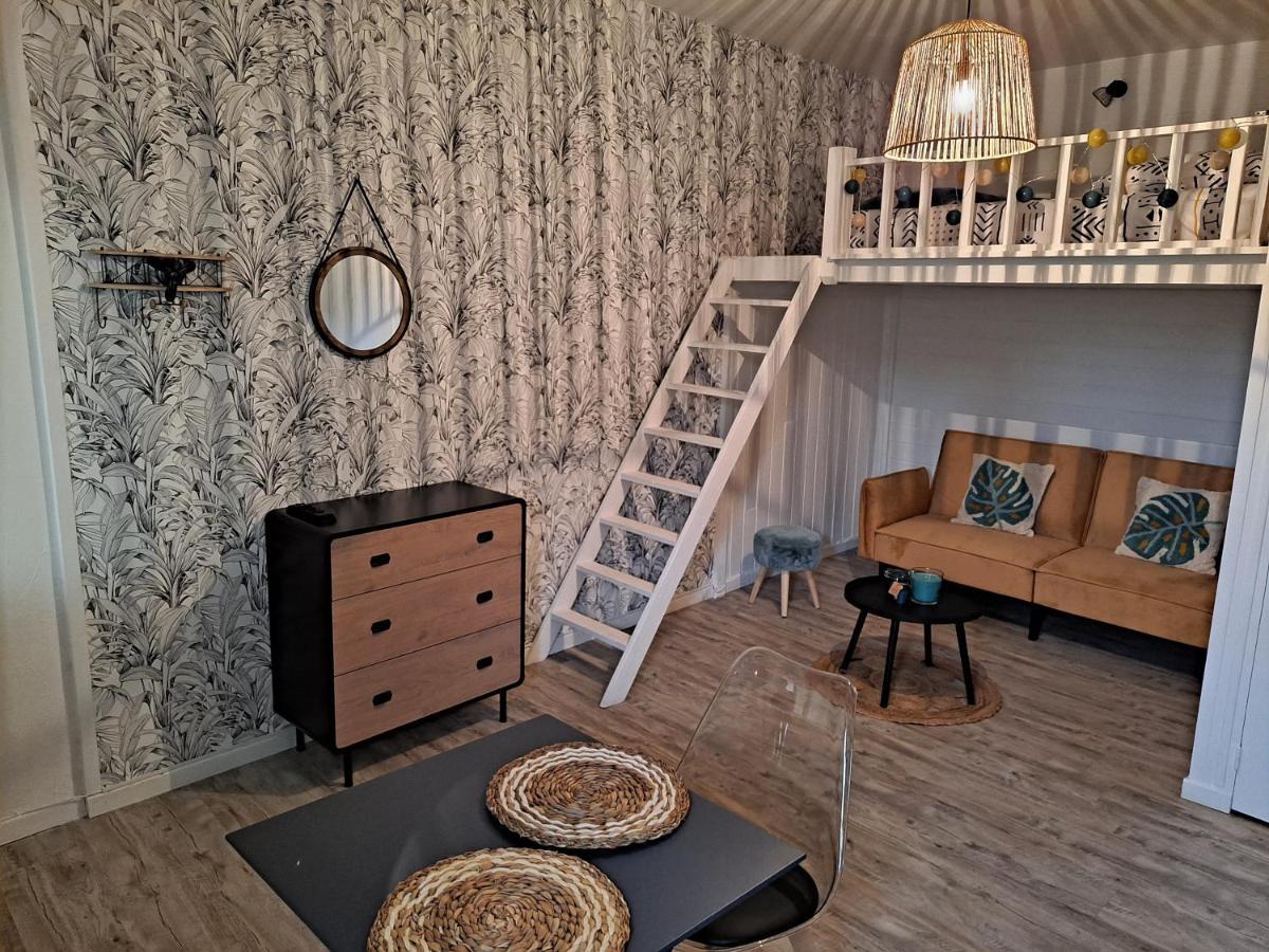 ロシュフォールStudio Renove Et Patio Pour Veloアパートメント エクステリア 写真
